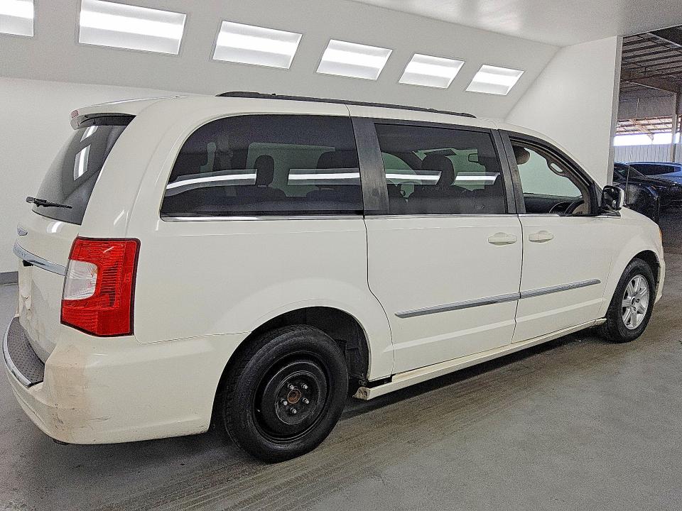 Продажа на аукционе авто 2013 Chrysler Town & Country, vin: 2C4RC1BG4DR528960, номер лота: 65180646