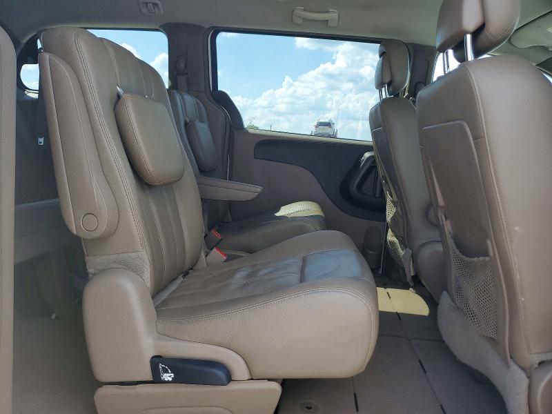 66828856 :رقم المزاد ، 2C4RC1BG5FR694570 vin ، 2015 Chrysler Town & Country مزاد بيع