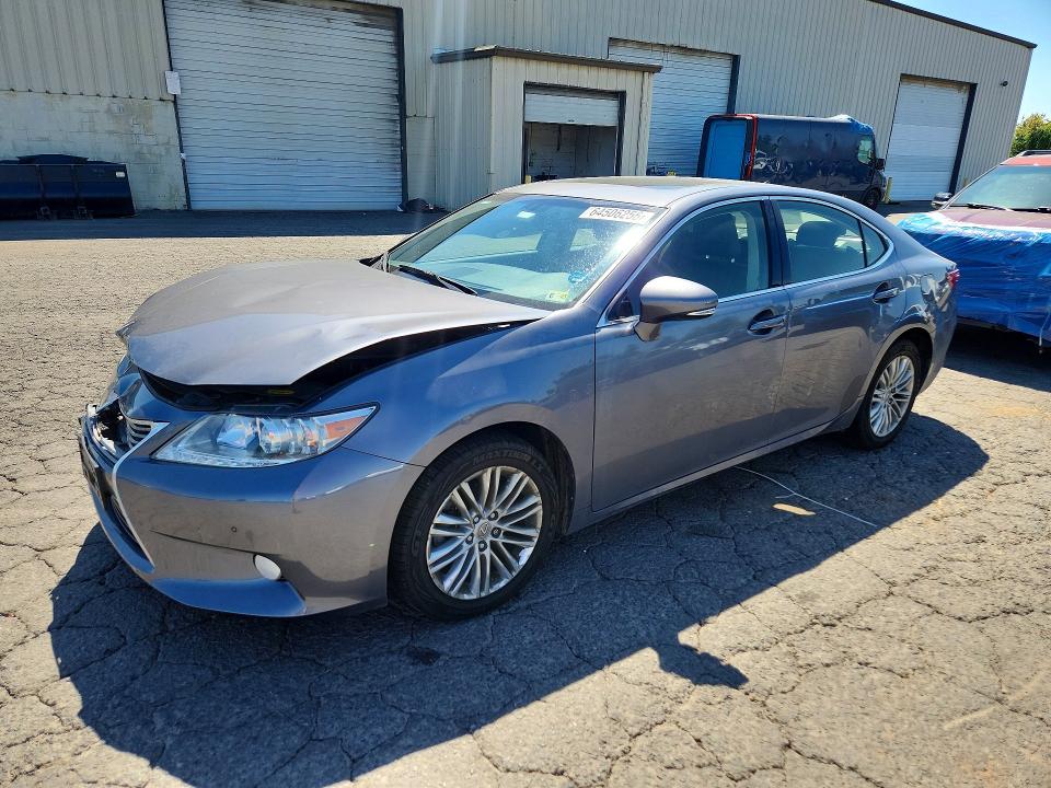 64506256 :رقم المزاد ، JTHBK1GG4D2057550 vin ، 2013 Lexus Es مزاد بيع