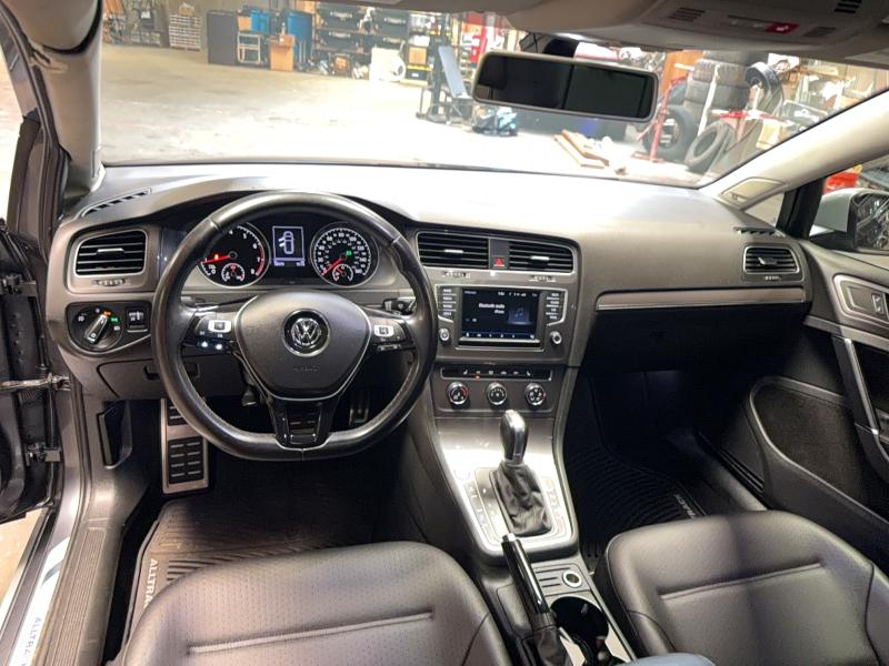 Продажа на аукционе авто 2017 Volkswagen Golf Alltrack, vin: 3VWH17AU3HM538840, номер лота: 65924286