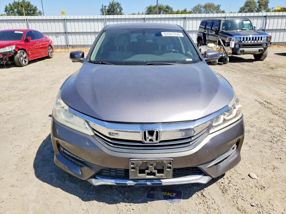 2016 Honda Accord მანქანა იყიდება აუქციონზე, vin: 1HGCR2F88GA033412, აუქციონის ნომერი: 63301256