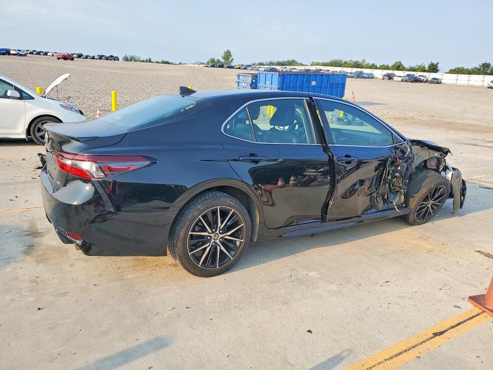 Продажа на аукционе авто 2021 Toyota Camry, vin: 4T1G11AK8MU552261, номер лота: 64535986