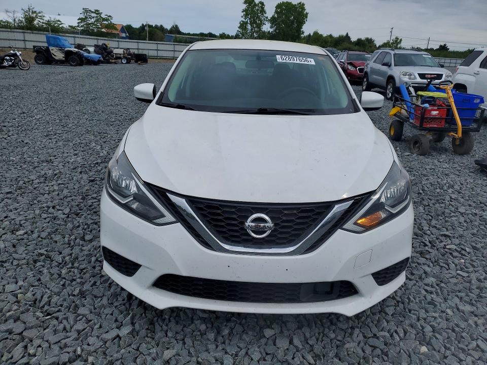 Продаж на аукціоні авто 2018 Nissan Sentra, vin: 3N1AB7AP2JL660924, номер лоту: 62897656