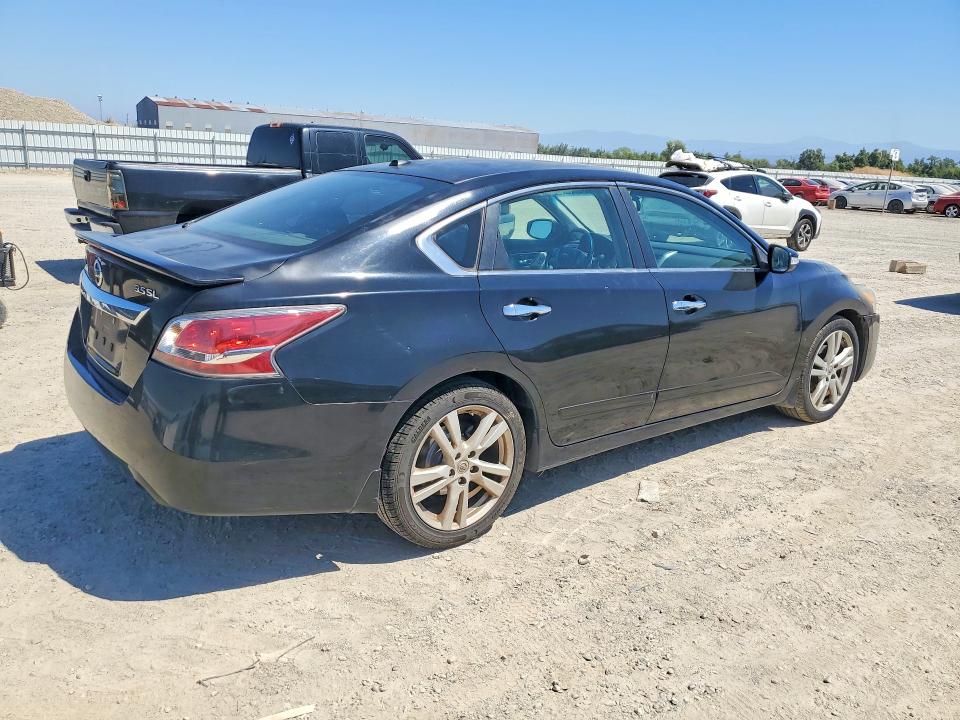 63039316 :رقم المزاد ، 1N4BL3AP2FC112406 vin ، 2015 Nissan Altima مزاد بيع