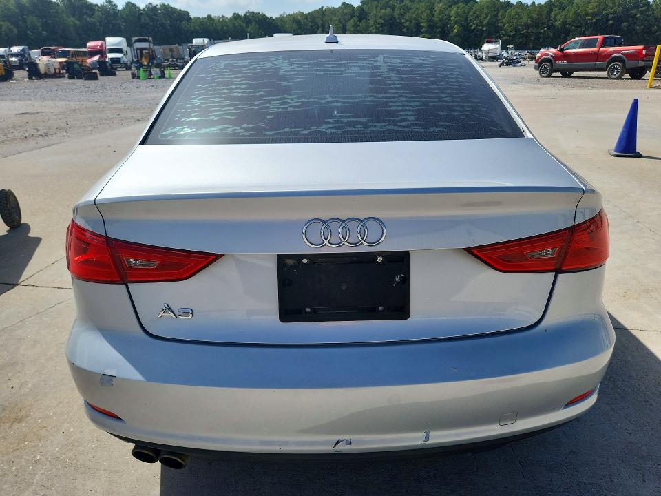 Продажа на аукционе авто 2015 Audi A3, vin: WAUACGFF8F1005589, номер лота: 65384236