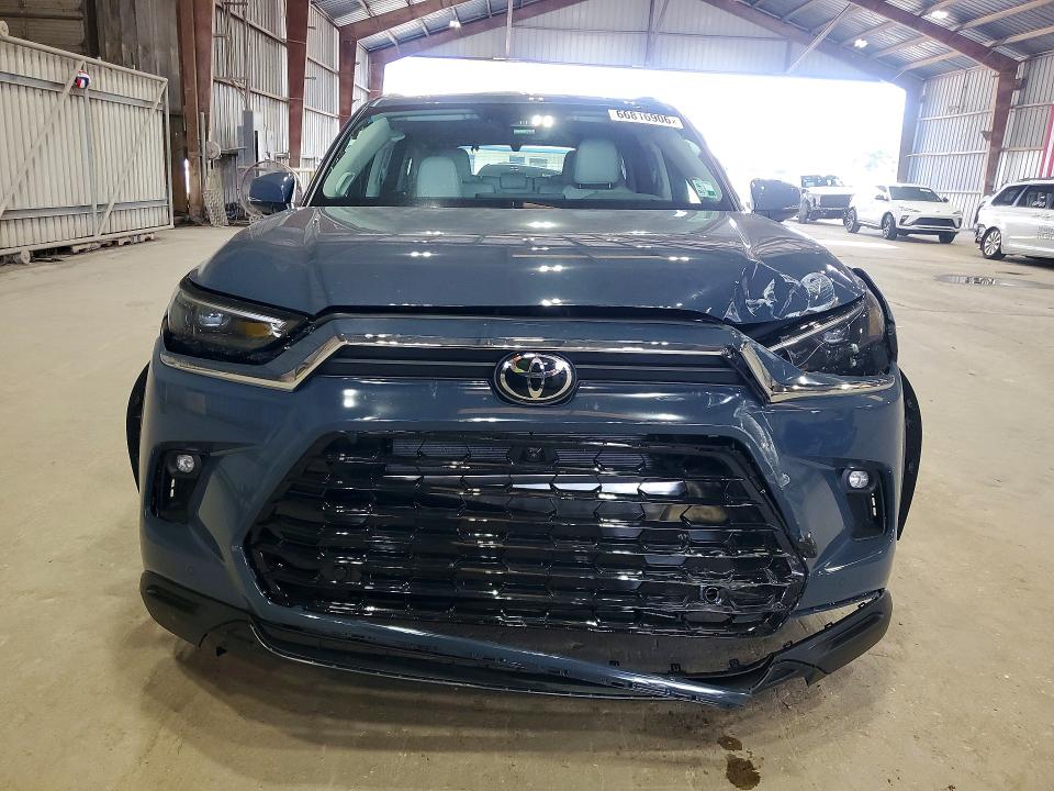 2026 Toyota Grand Highlander მანქანა იყიდება აუქციონზე, vin: 5TDAAAB53TS134664, აუქციონის ნომერი: 66816906