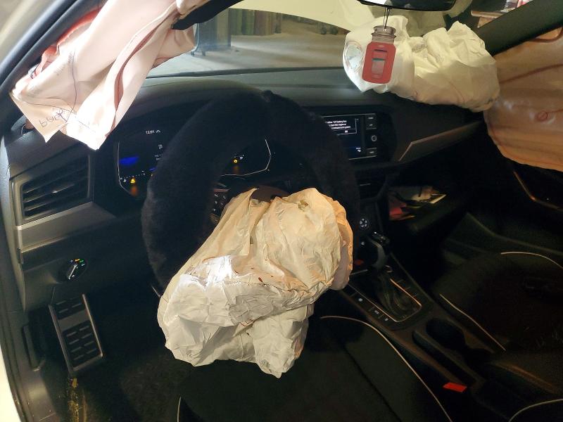 64281806 :رقم المزاد ، 3VWBM7BU6RM012800 vin ، 2024 Volkswagen Jetta مزاد بيع