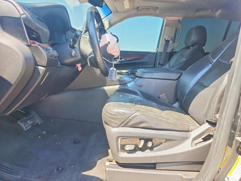 63611436 :رقم المزاد ، 1GYS4JKJ7FR198325 vin ، 2015 Cadillac Escalade مزاد بيع