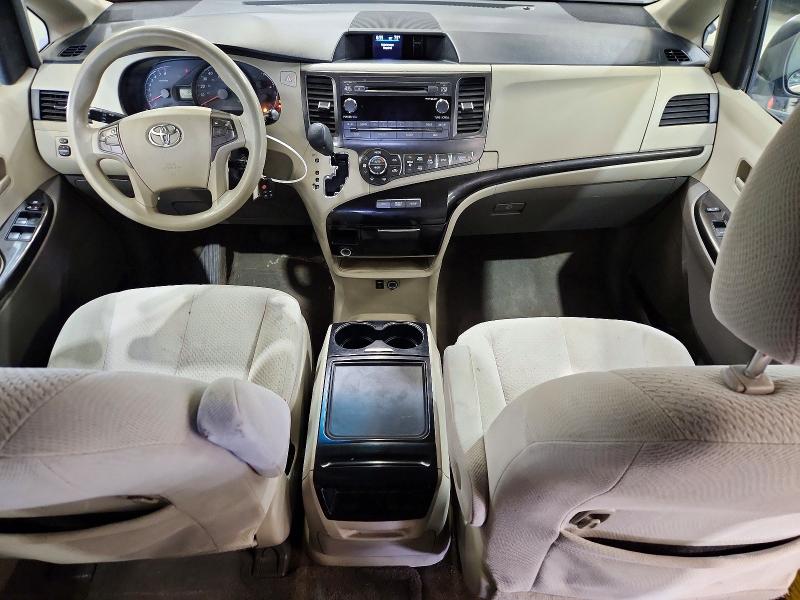 65689306 :رقم المزاد ، 5TDKK3DC8DS293383 vin ، 2013 Toyota Sienna مزاد بيع