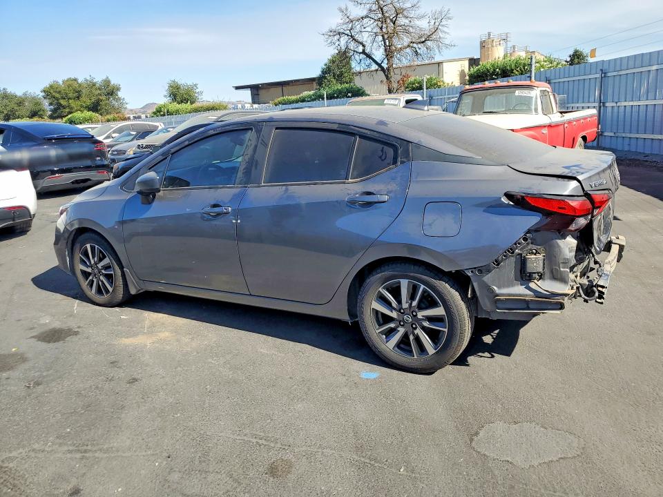 66942976 :رقم المزاد ، 3N1CN8EV6NL820274 vin ، 2022 Nissan Versa مزاد بيع