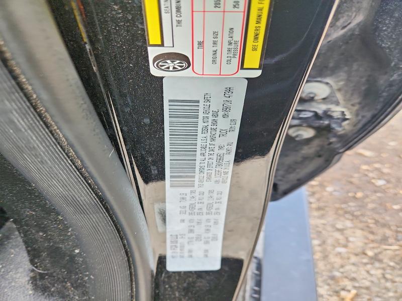 64199726 :رقم المزاد ، 1C6SRFJT8KN586051 vin ، 2019 Ram 1500 مزاد بيع