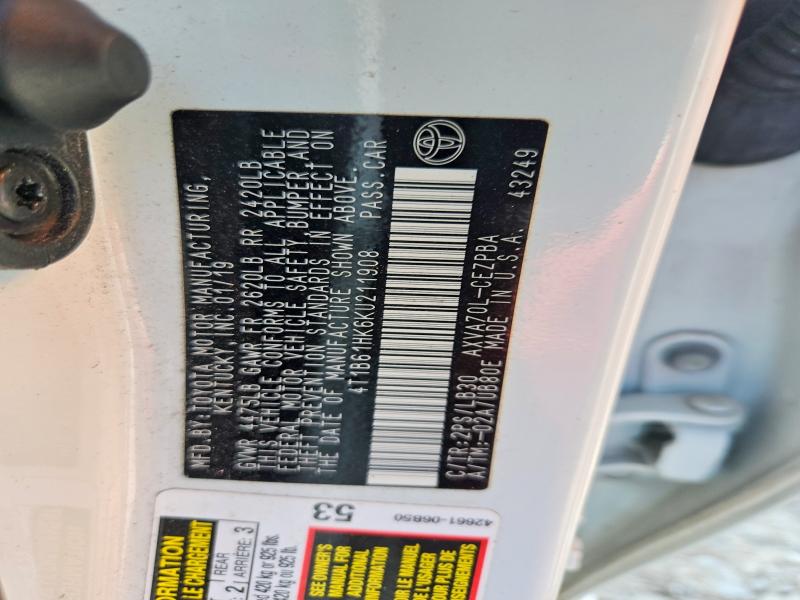 64644406 :رقم المزاد ، 4T1B61HK6KU211908 vin ، 2019 Toyota Camry مزاد بيع