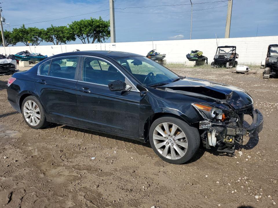 Продажа на аукционе авто 2011 Honda Accord, vin: 1HGCP2F61BA110084, номер лота: 62753746