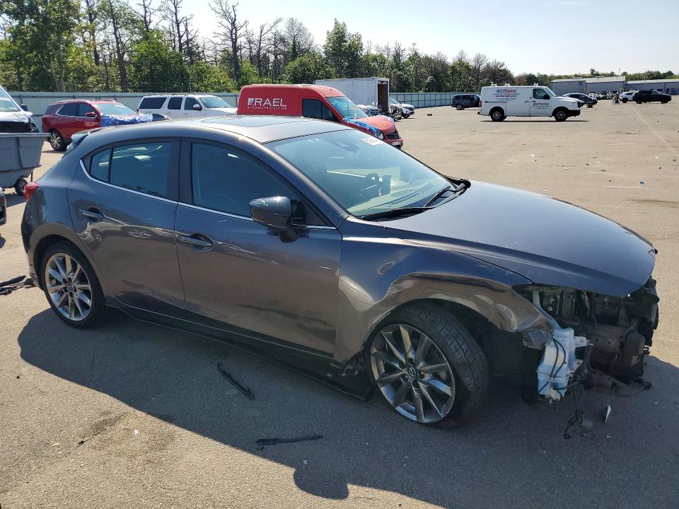 65998046 :رقم المزاد ، 3MZBN1M39JM250868 vin ، 2018 Mazda 3 مزاد بيع