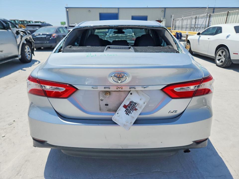 Продажа на аукционе авто 2018 Toyota Camry, vin: 4T1B11HK8JU053147, номер лота: 64243046