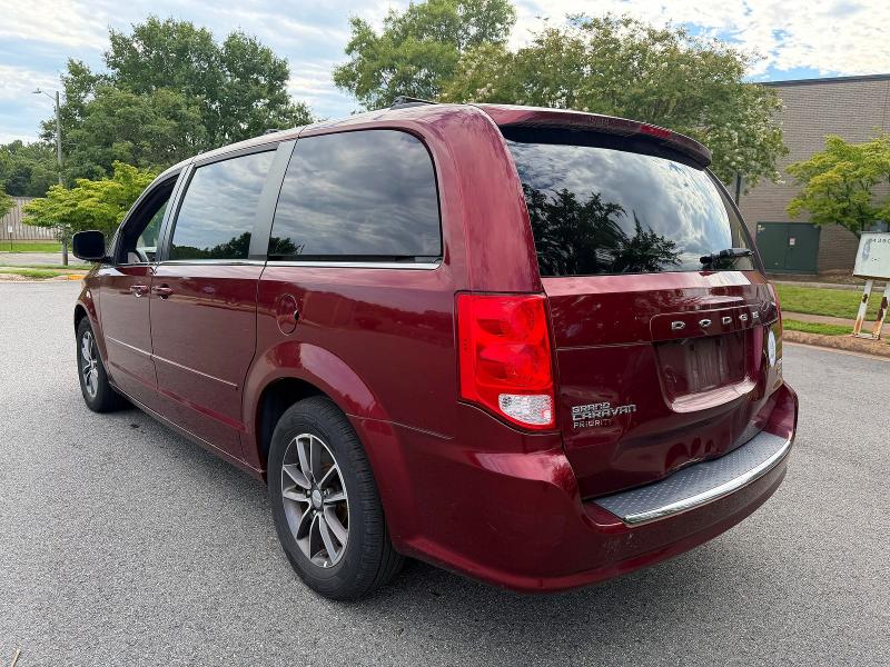 65060186 :رقم المزاد ، 2C4RDGCG8HR761468 vin ، 2017 Dodge Grand Caravan مزاد بيع