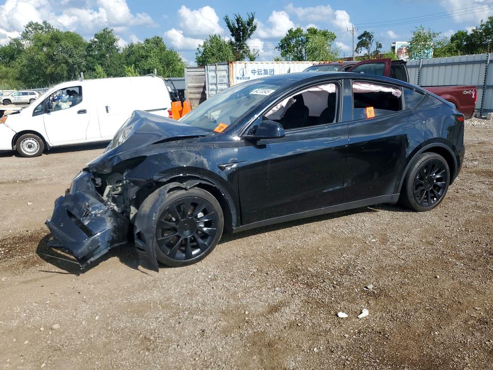 2024 Tesla Model Y მანქანა იყიდება აუქციონზე, vin: 7SAYGDEE8RA276239, აუქციონის ნომერი: 64273546