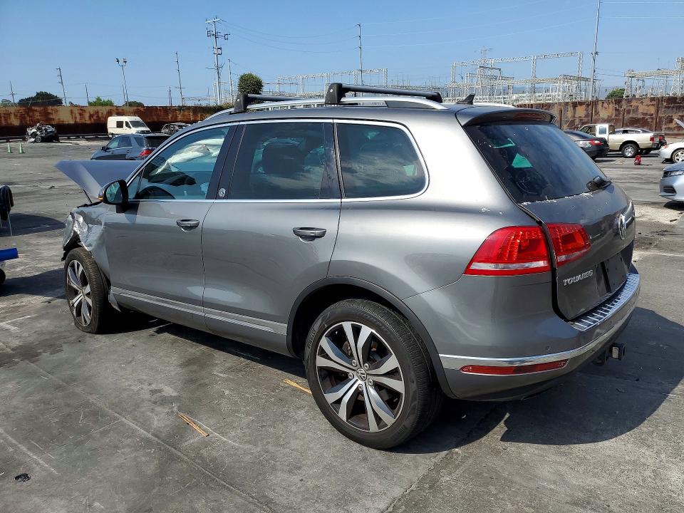 Aukcja sprzedaży 2017 Volkswagen Touareg, vin: WVGRF7BP0HD005627, numer aukcji: 64819396