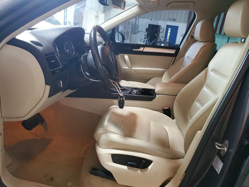 64065226 :رقم المزاد ، WVGFF9BP6CD000651 vin ، 2012 Volkswagen Touareg مزاد بيع