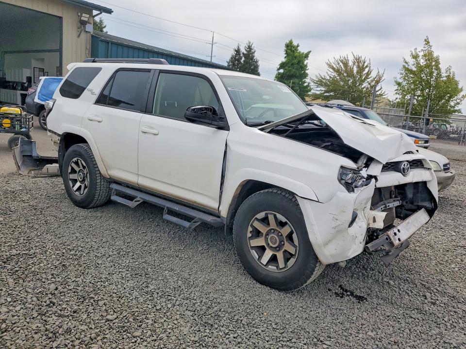 Продаж на аукціоні авто 2019 Toyota 4runner, vin: JTEBU5JR5K5629648, номер лоту: 64774336