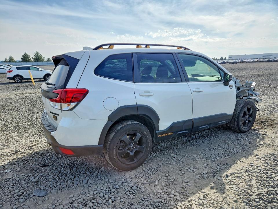 2022 Subaru Forester მანქანა იყიდება აუქციონზე, vin: JF2SKAMC1NH415853, აუქციონის ნომერი: 66165186