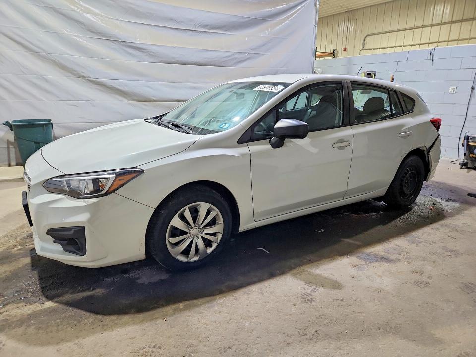 63998556 :رقم المزاد ، 4S3GTAA67J3736254 vin ، 2018 Subaru Impreza مزاد بيع