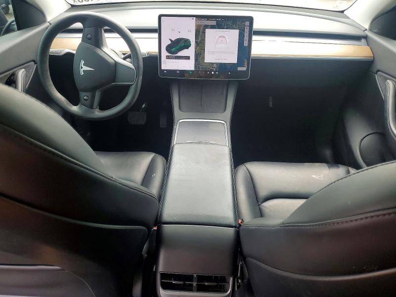 64246486 :رقم المزاد ، 5YJYGDEE9MF183979 vin ، 2021 Tesla Model Y مزاد بيع
