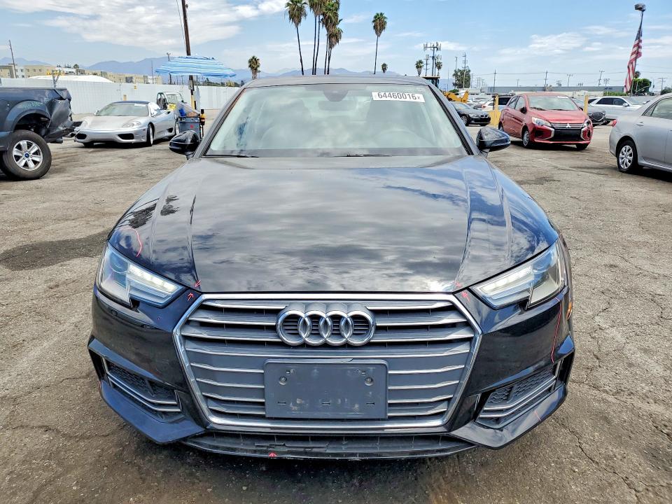 64460016 :رقم المزاد ، WAUKMAF48JA207306 vin ، 2018 Audi A4 مزاد بيع