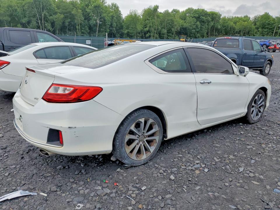 63345266 :رقم المزاد ، 1HGCT2B83DA008078 vin ، 2013 Honda Accord مزاد بيع