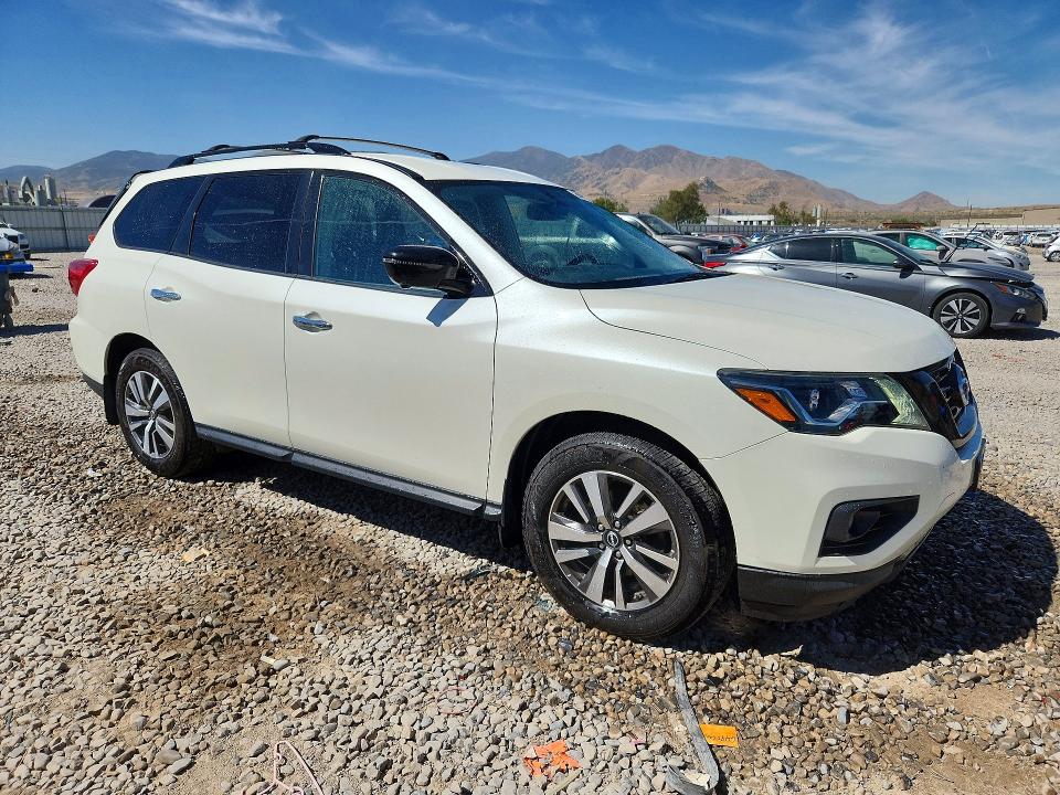 Продаж на аукціоні авто 2018 Nissan Pathfinder, vin: 5N1DR2MM5JC645805, номер лоту: 64681406