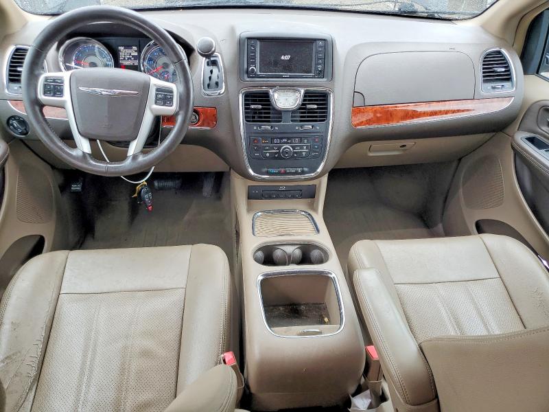 65529486 :رقم المزاد ، 2C4RC1CG7FR629413 vin ، 2015 Chrysler Town & Country مزاد بيع