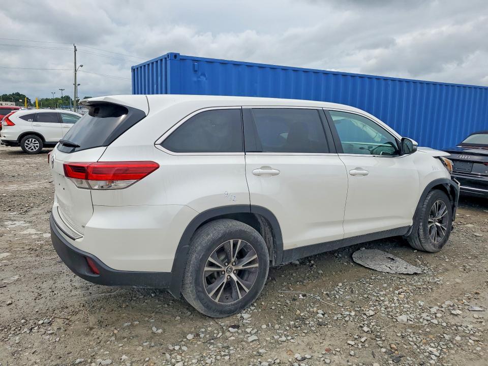 64834186 :رقم المزاد ، 5TDBZRFH4KS922819 vin ، 2019 Toyota Highlander مزاد بيع