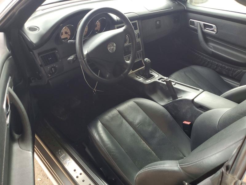 2001 Mercedes-benz Slk მანქანა იყიდება აუქციონზე, vin: WDBKK49F31F186177, აუქციონის ნომერი: 63857466