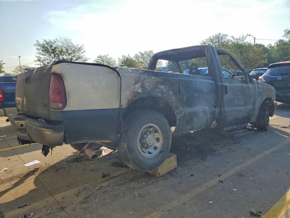 67101766 :رقم المزاد ، 1FTNF21L03ED31533 vin ، 2003 Ford F250 مزاد بيع