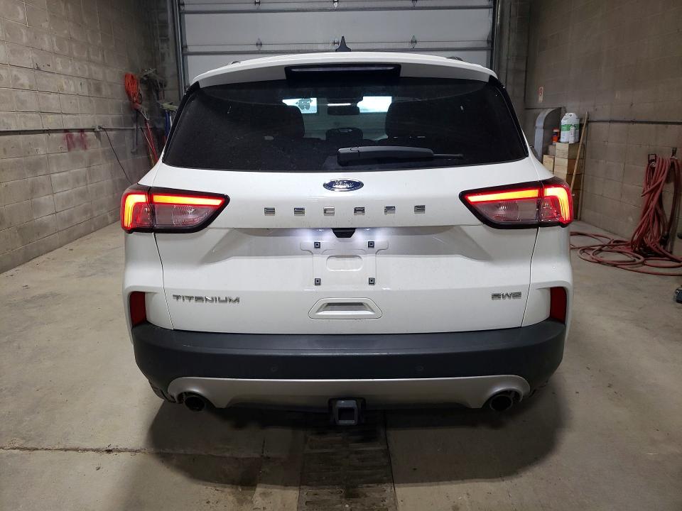 65647186 :رقم المزاد ، 1FMCU9J90NUA57037 vin ، 2022 Ford Escape مزاد بيع