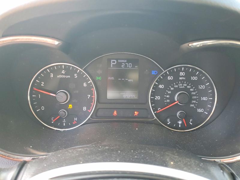 66700776 :رقم المزاد ، 3KPFK4A77HE092492 vin ، 2017 Kia Forte مزاد بيع