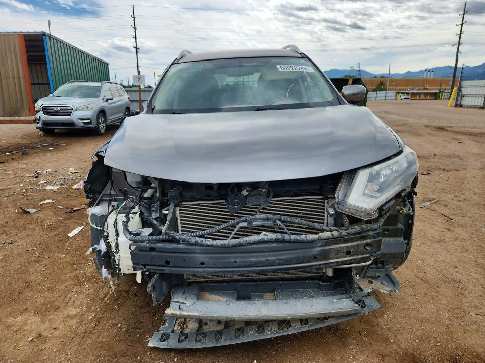 2017 Nissan Rogue მანქანა იყიდება აუქციონზე, vin: KNMAT2MT8HP522874, აუქციონის ნომერი: 66922786