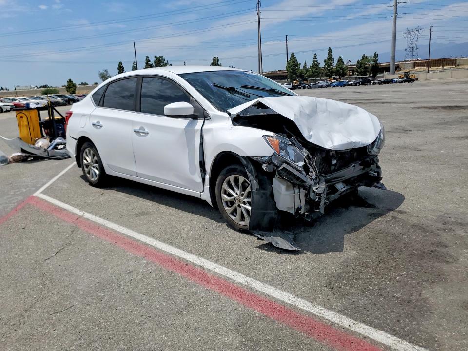 64130736 :رقم المزاد ، 3N1AB7AP6KY355673 vin ، 2022 Nissan Sentra مزاد بيع
