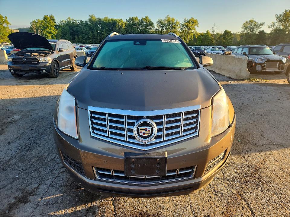 65336346 :رقم المزاد ، 3GYFNEE3XGS585968 vin ، 2016 Cadillac Srx مزاد بيع