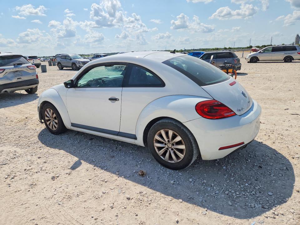64281136 :رقم المزاد ، 3VWF17AT8GM606210 vin ، 2016 Volkswagen Beetle مزاد بيع