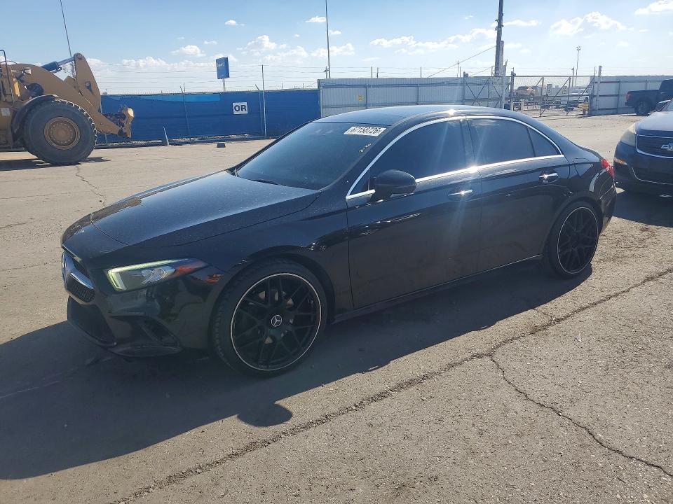 2019 Mercedes-benz A მანქანა იყიდება აუქციონზე, vin: WDD3G4EB8KW000960, აუქციონის ნომერი: 67158726