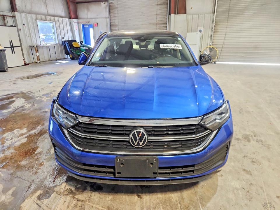 Продаж на аукціоні авто 2022 Volkswagen Jetta, vin: 3VW7M7BU8NM011258, номер лоту: 63832946