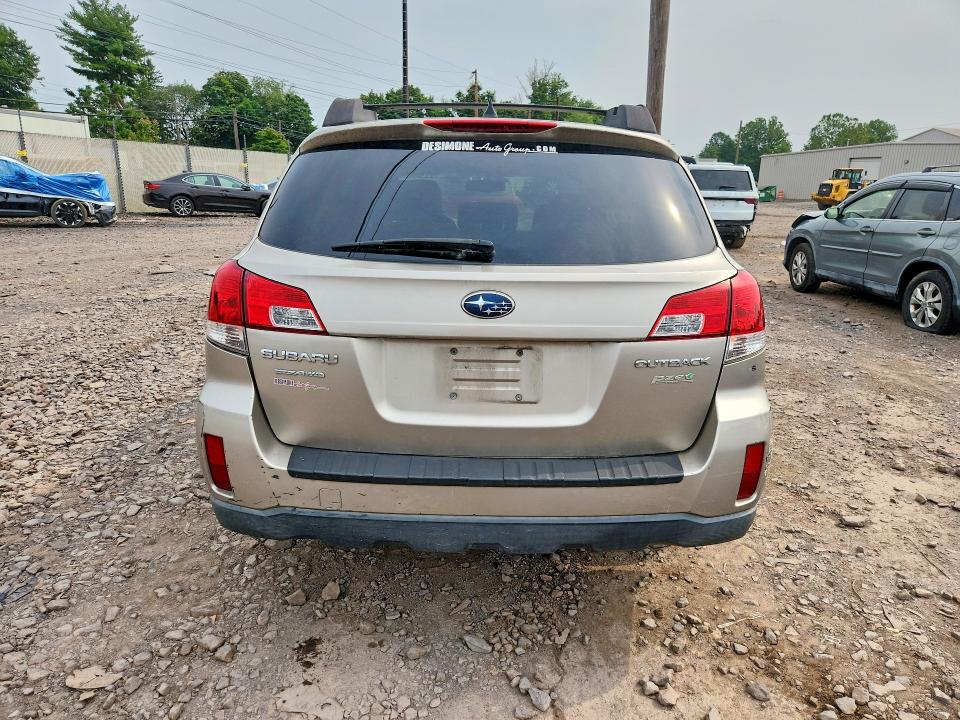2014 Subaru Outback მანქანა იყიდება აუქციონზე, vin: 4S4BRBCC5E3310534, აუქციონის ნომერი: 63305426