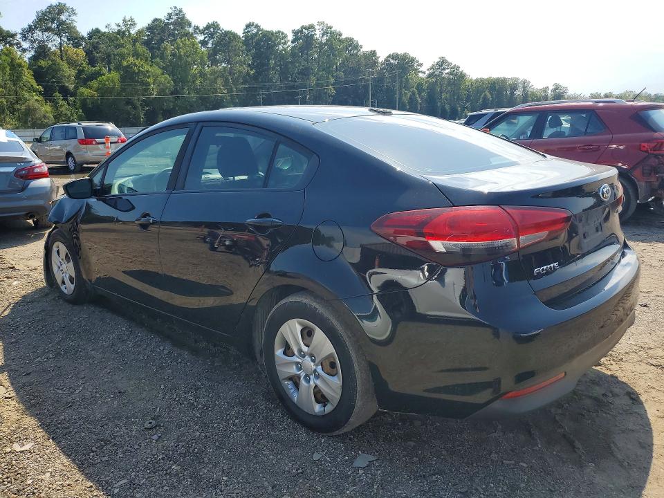 66574686 :رقم المزاد ، 3KPFK4A74JE245433 vin ، 2018 Kia Forte مزاد بيع