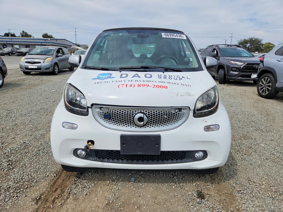2019 Smart Fortwo მანქანა იყიდება აუქციონზე, vin: WMEFJ9BA9KK367442, აუქციონის ნომერი: 66995436