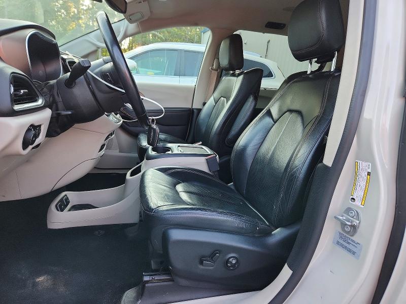 66304456 :رقم المزاد ، 2C4RC1EGXHR622665 vin ، 2017 Chrysler Pacifica مزاد بيع