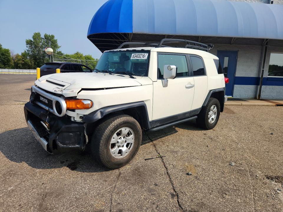 Продажа на аукционе авто 2011 Toyota Fj Cruiser, vin: JTEBU4BF5BK108249, номер лота: 63403216
