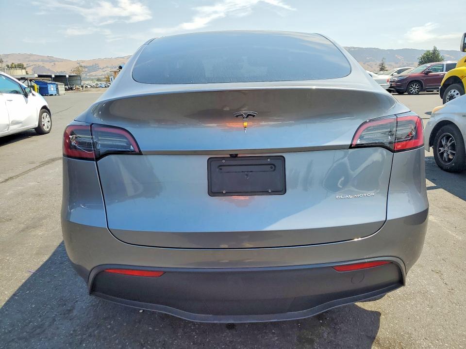 2025 Tesla Model Y მანქანა იყიდება აუქციონზე, vin: 7SAYGDEE0SF308075, აუქციონის ნომერი: 64156416