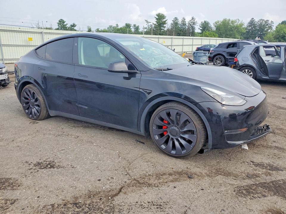 Продаж на аукціоні авто 2024 Tesla Model Y, vin: 7SAYGDEF9RA267431, номер лоту: 64719386