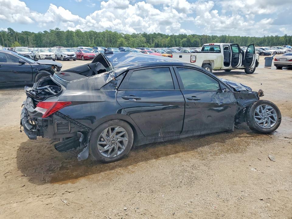 2024 Hyundai Elantra მანქანა იყიდება აუქციონზე, vin: KMHLM4DG7RU802417, აუქციონის ნომერი: 64067296